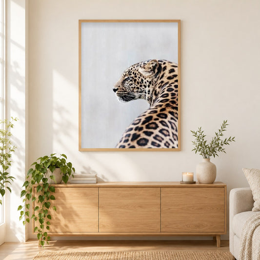 Atemberaubende Jaguar als gerahmtes Diamond Painting im Wohnzimmer