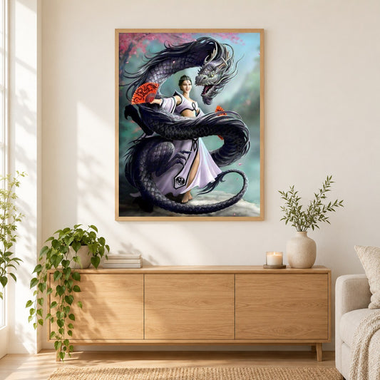 Drache & Mädchen als gerahmtes Diamond Painting im Wohnzimmer