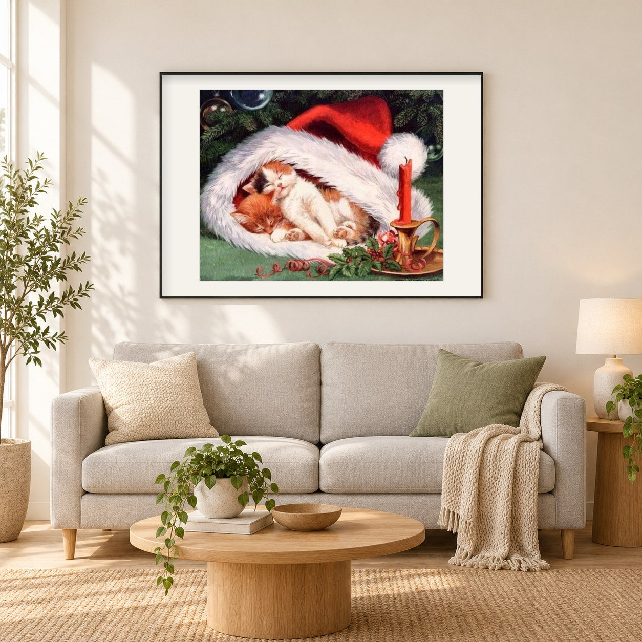 Katzen schlafen in Weihnachtsmütz als gerahmtes Diamond Painting im Wohnzimmer