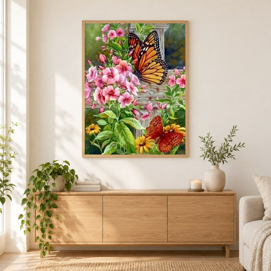 Schmetterlinge auf Blumen als gerahmtes Diamond Painting im Wohnzimmer